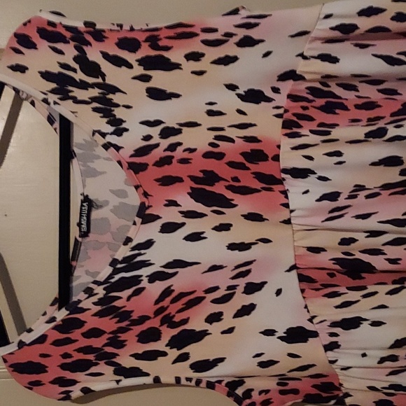 Top - Picture 2 of 2